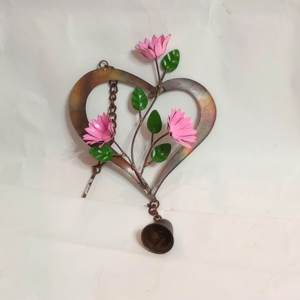 Flower heart with bell